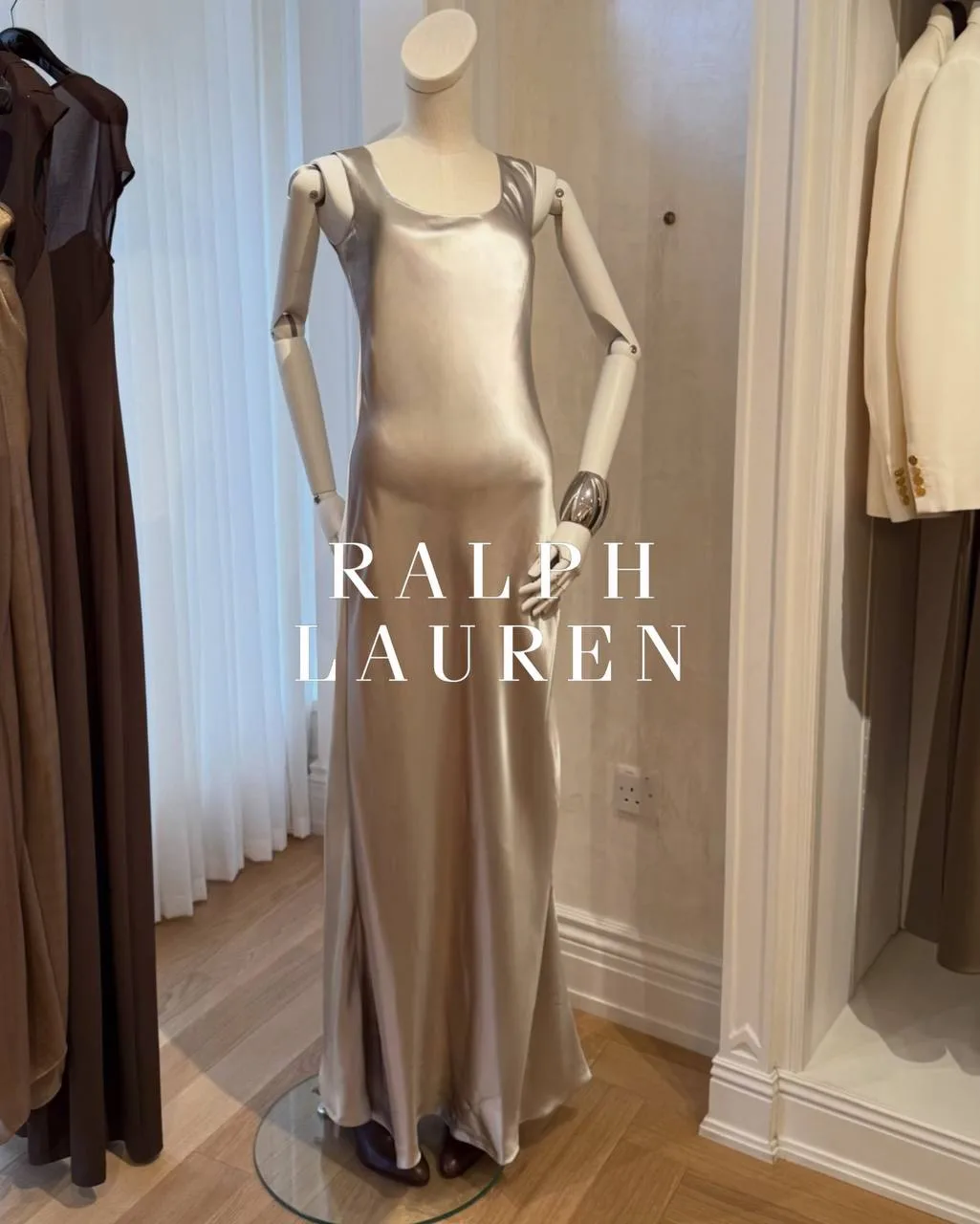 Заглянем в бутик Ralph Lauren?🤎