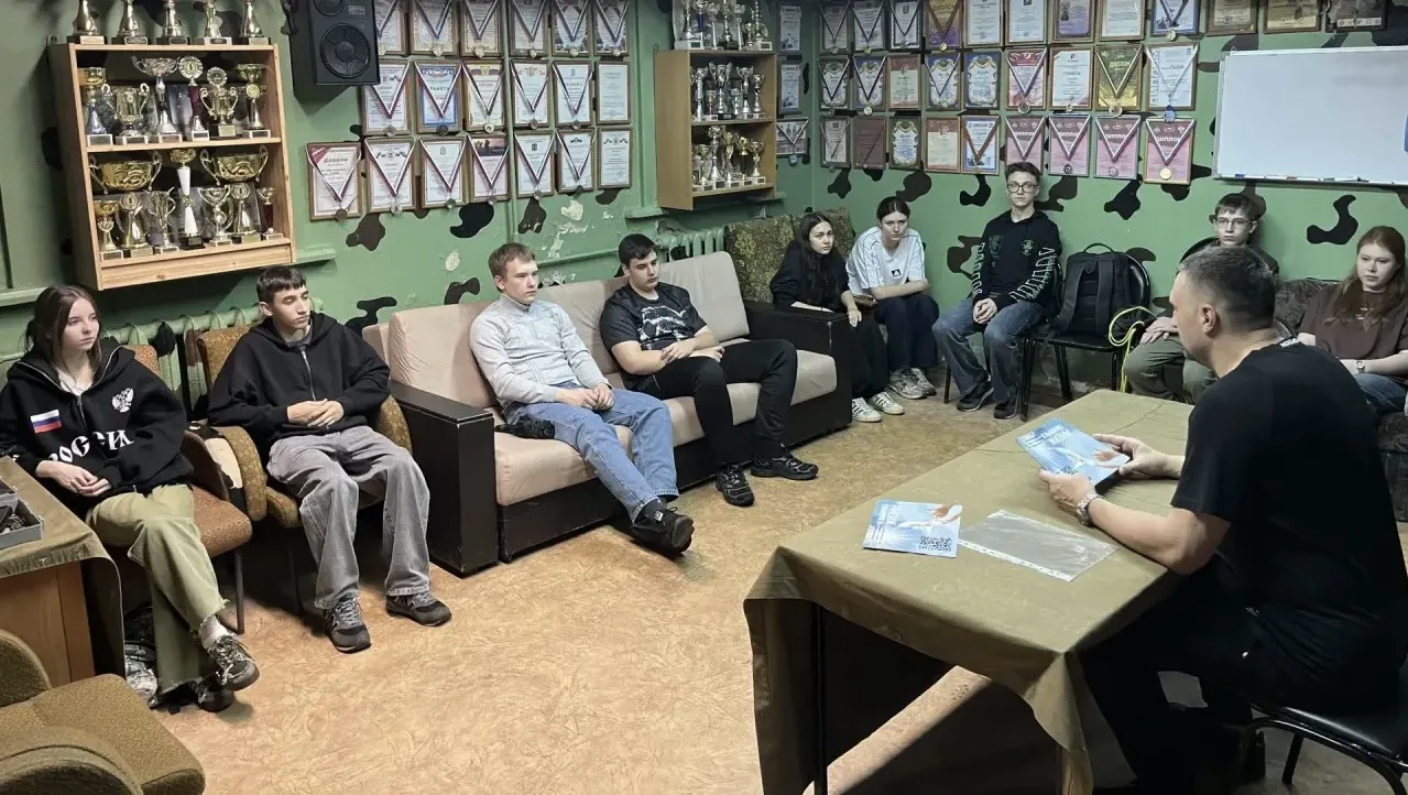 🛡️ В ВПК «Застава» прошла профилактическая беседа «Вместе против наркотиков»