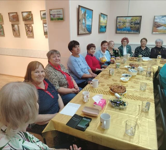 📍Душевное чаепитие с угощением и лирическим настроением состоялось сегодня в одном из ...