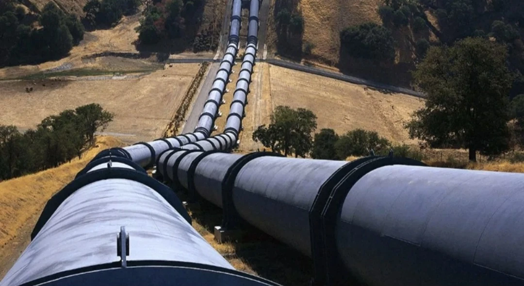 В Азербайджане допустили поставки нефти РФ по трубопроводу Баку - Новороссийск