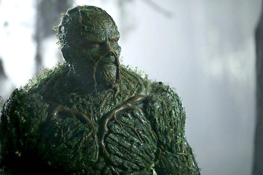 🌿🎥 Эпоха стерильных комиксов подходит к концу: DC запускает в производство чистокровн...