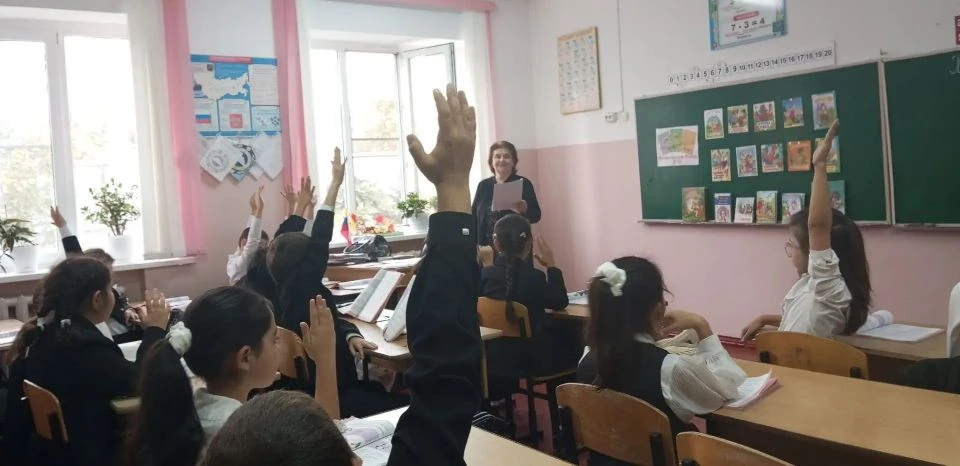 Сотрудники отдела РДЧ в рамках V Международной акции «Сказки народов России», организов...
