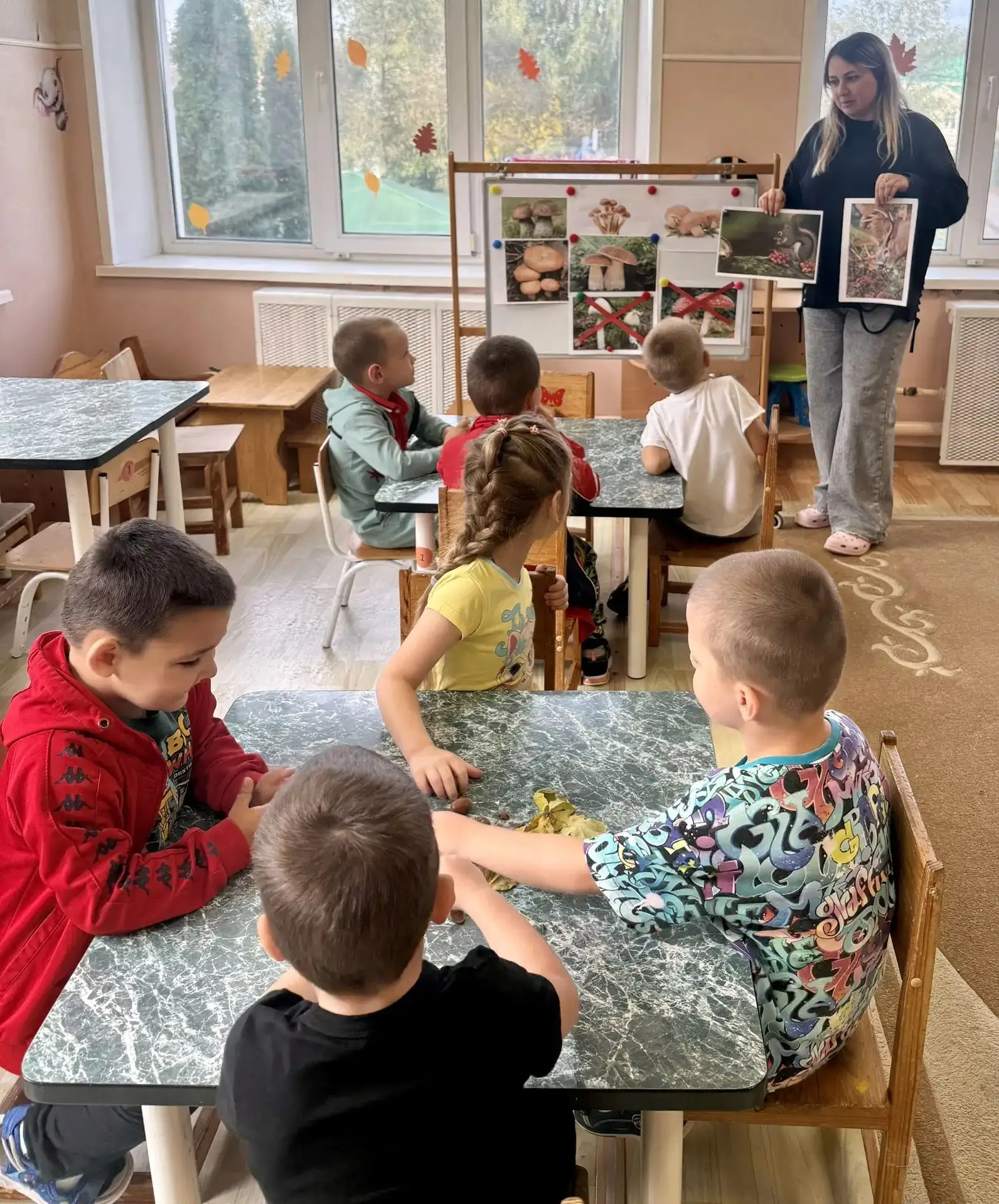 🍄 «Кладовая леса: съедобные и несъедобные грибы» в группе «Колокольчики»! 😋🚫