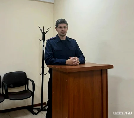 ↗️ Жительница  Орла подозревается в ударах руками, ногами, бутылкой и дверцей тумбочки ...
