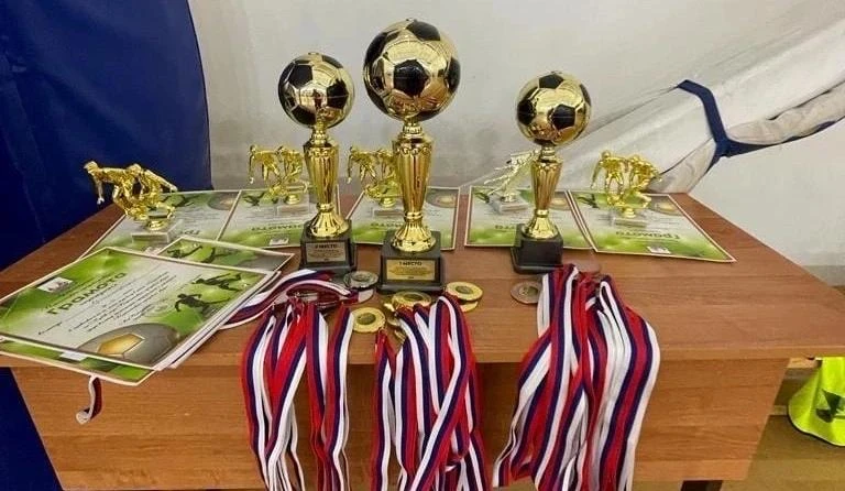 ⚽ Мини-футбол: приглашаются трудовые коллективы Поронайского района