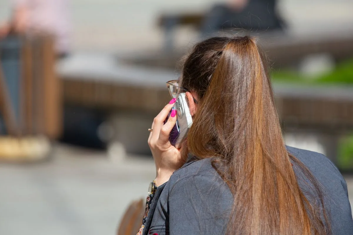 За смартфон с гарантией только в Индии продавец заплатит жительнице Боброва