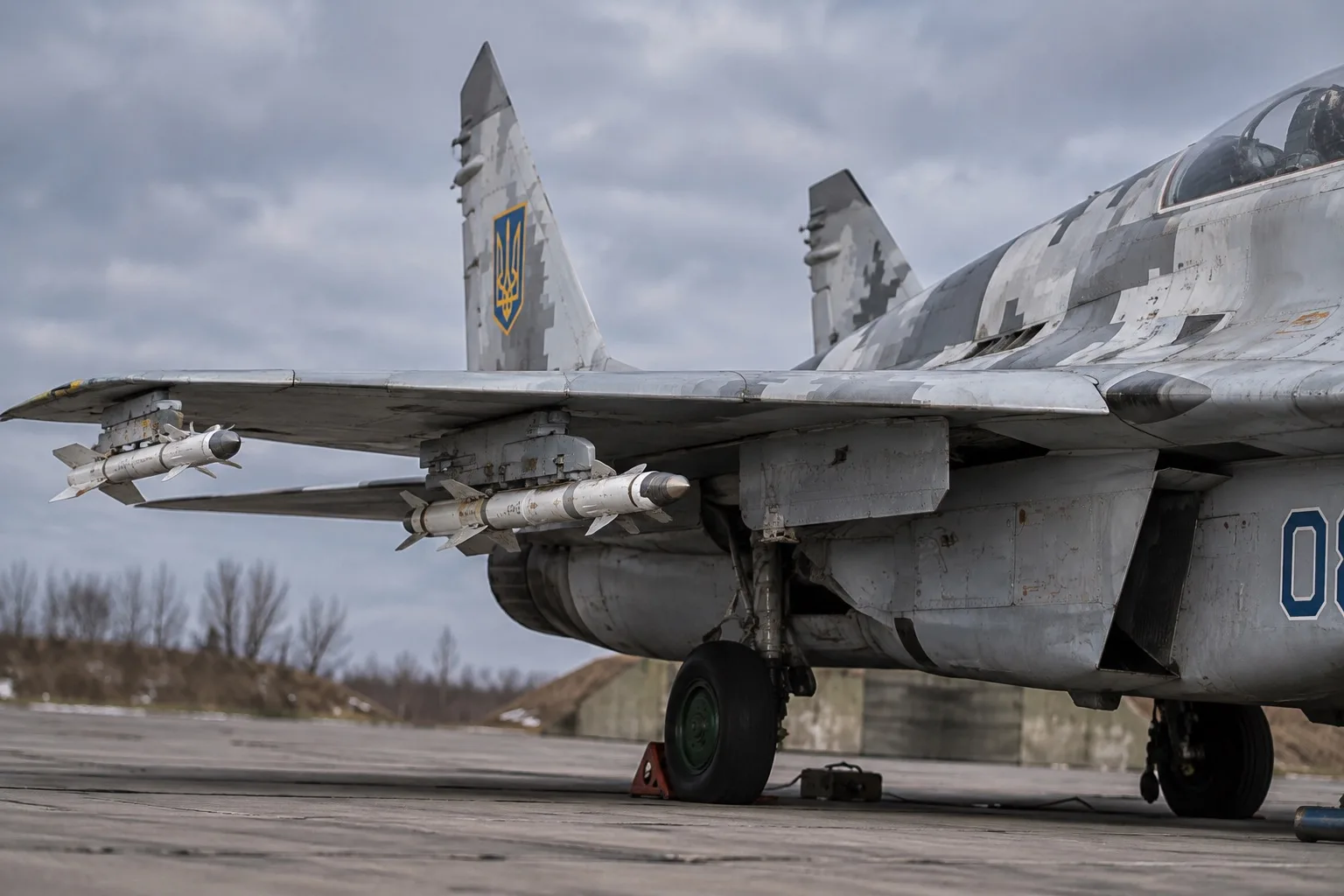УКРАИНСКАЯ АВИАЦИЯ СТАНОВИТСЯ ЖЕРТВОЙ СОБСТВЕННОГО ВООРУЖЕНИЯ.