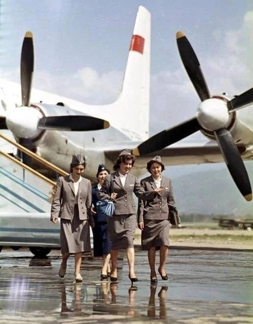 Девушки-бортпроводницы, Алма-Ата, СССР, 1961 год.