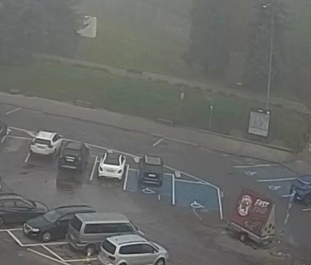 Камера - очередь из Нарвы (Эстония) в Россию https://balticlivecam.com/ru/cameras/eston...