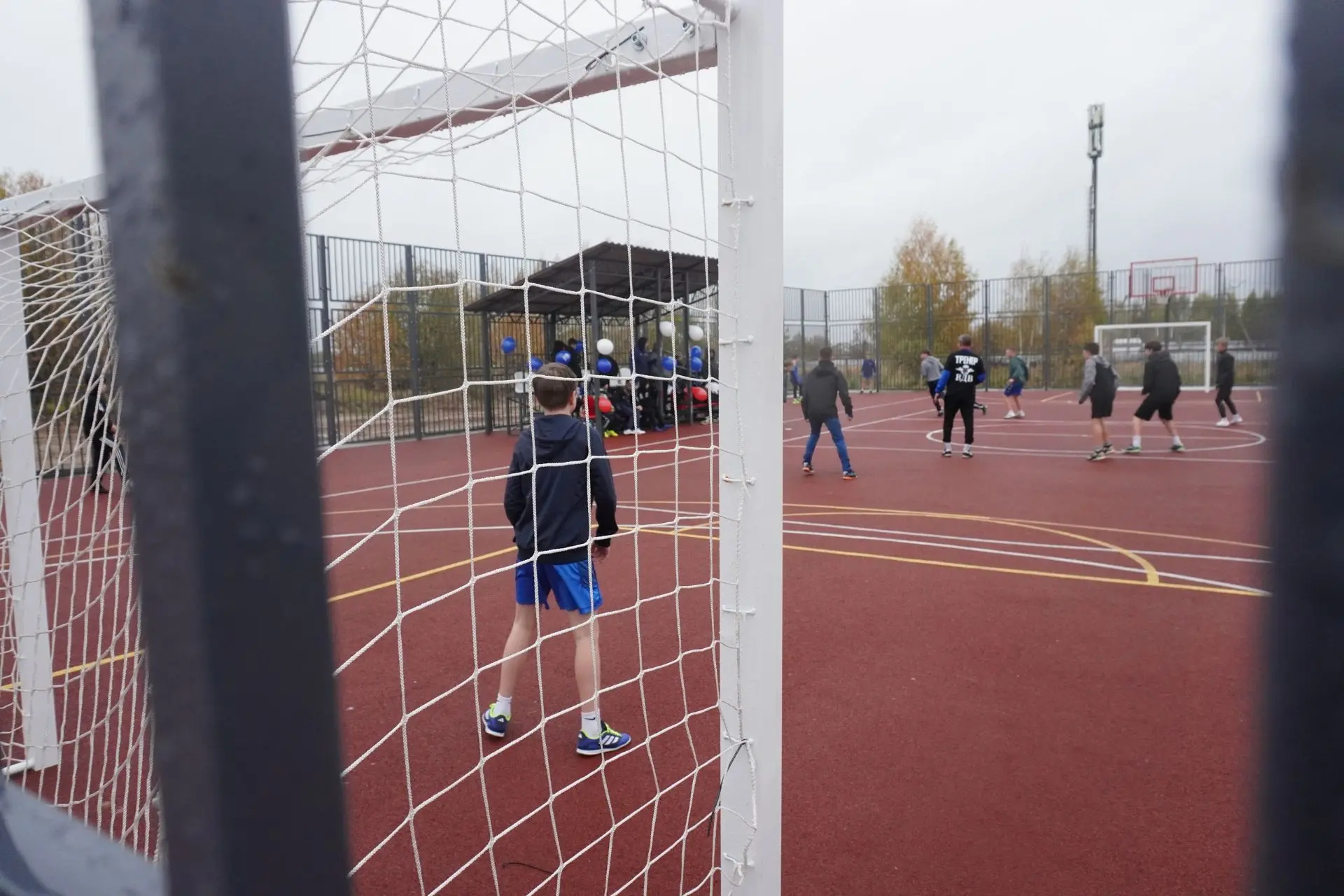 💪Спортивная инфраструктура в Кохме пополнилась новой «умной» спортплощадкой в микрорай...