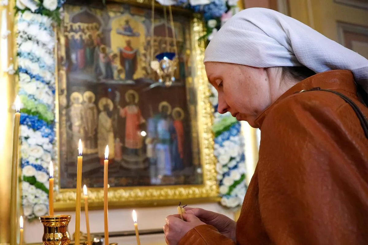 ☦️ Священник рассказал, о чем молиться Пресвятой Богородице на Покров