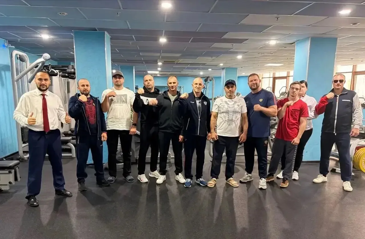💪 Сборная России по армрестлингу спорта слепых готовится к чемпионату мира!