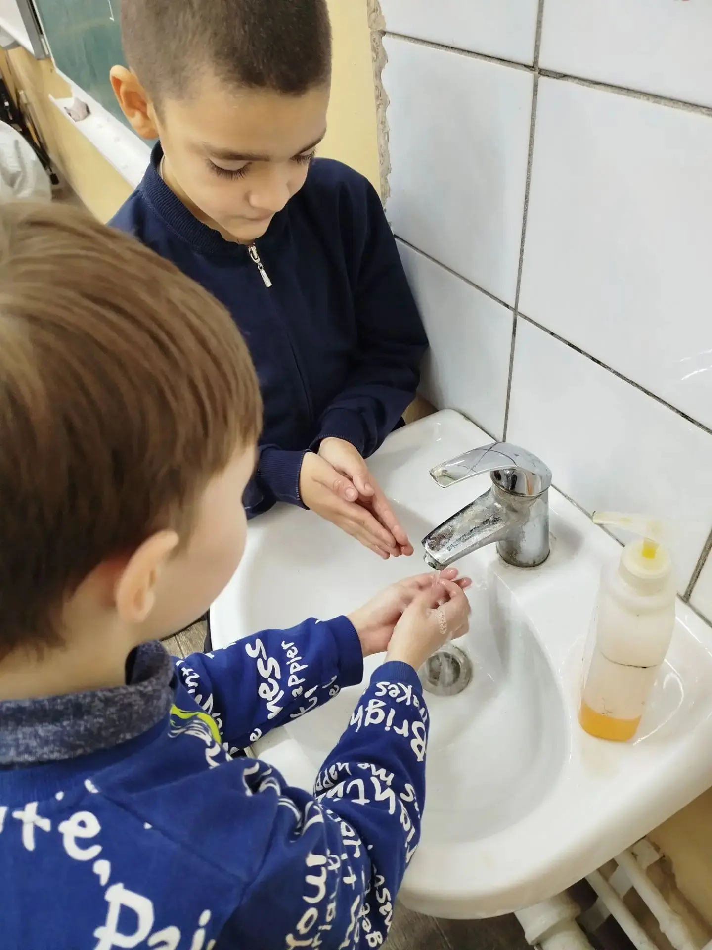 Во 2 «А» классе — день чистоты! 🧼✨
