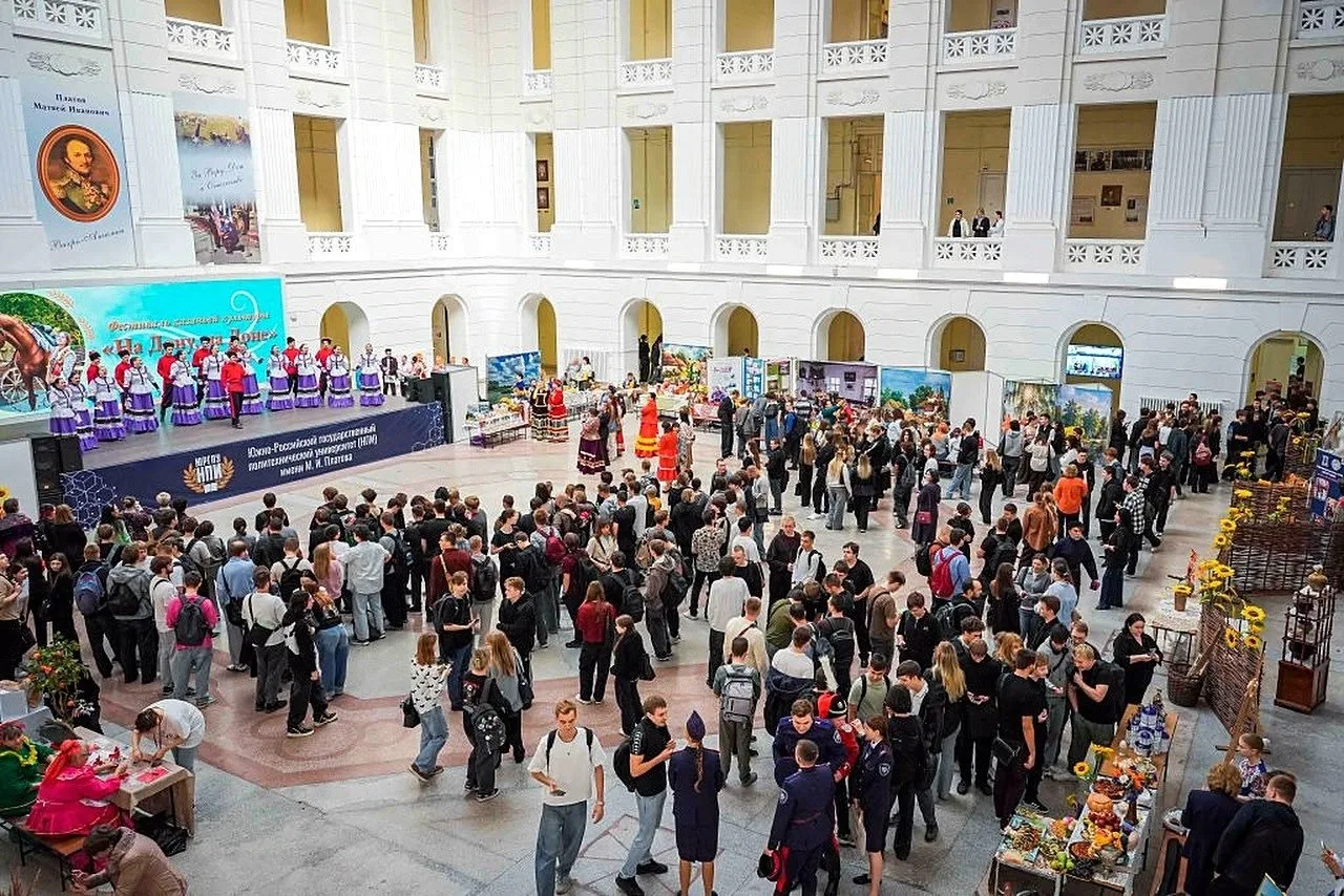 В Новочеркасске прошёл фестиваль казачьей культуры «На Дону, на Доне»