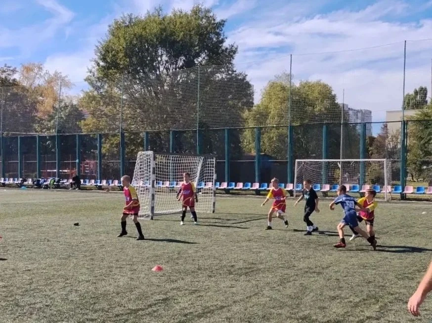 ⚽️🔥 Юные звёзды мини-футбола Ставрополя: игры среди мальчиков 10–11 лет 🥅