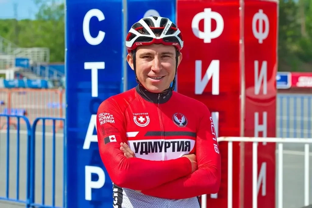 Сегодня день рождения у нашего чемпиона — паравелогонщика, мастер спорта международного...