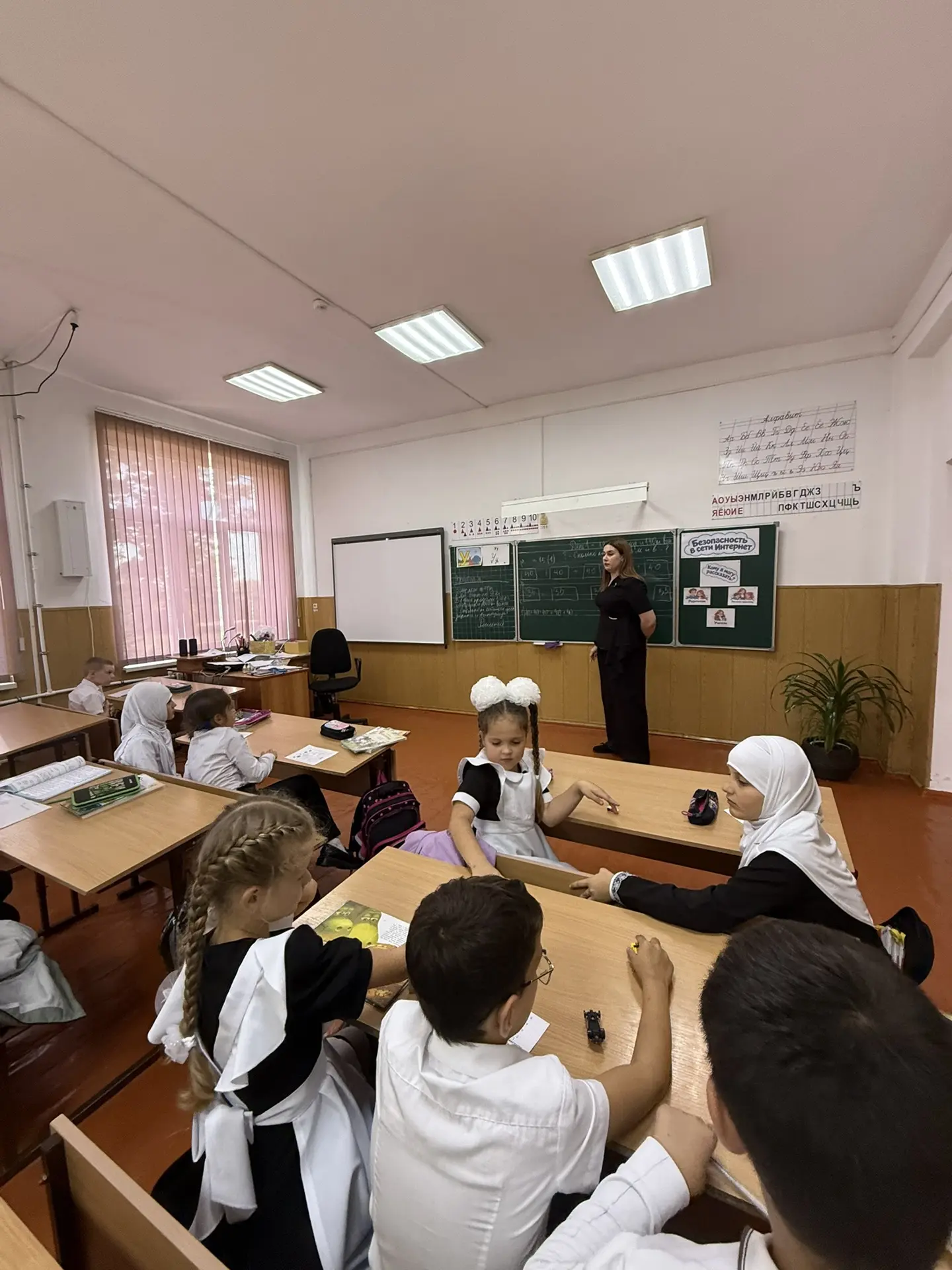 Сегодня прошло наше самое первое занятие в группе продленного дня для учеников 1–4 клас...