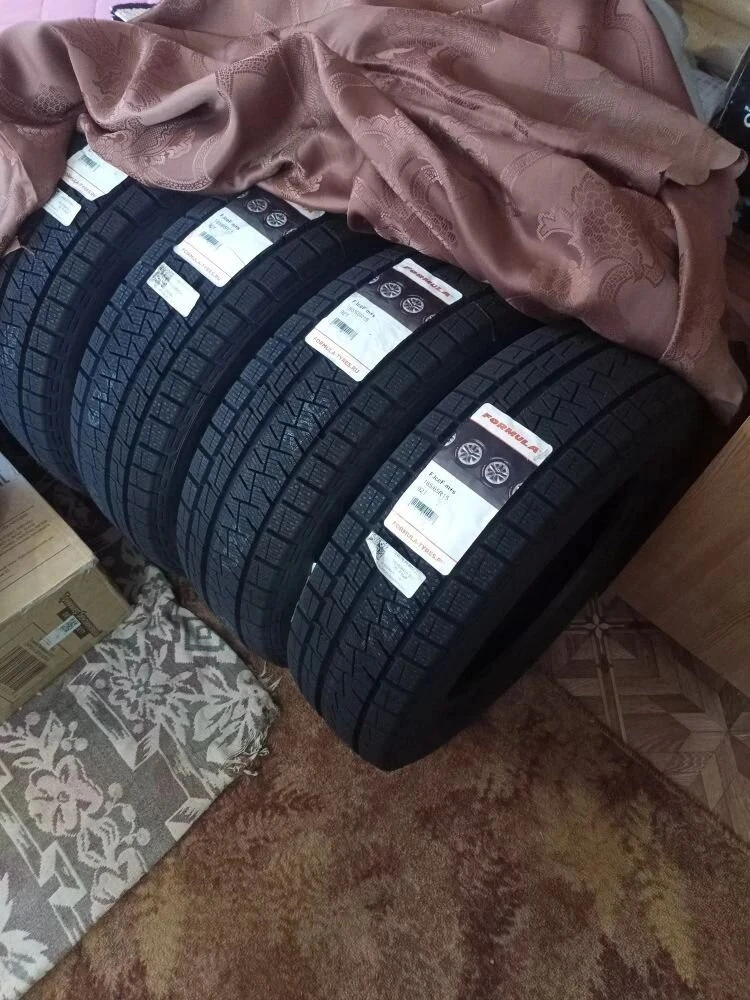 Продаются новые нешипованные зимние шины Formula Ice Friction 185/65 R15. В пользовании...
