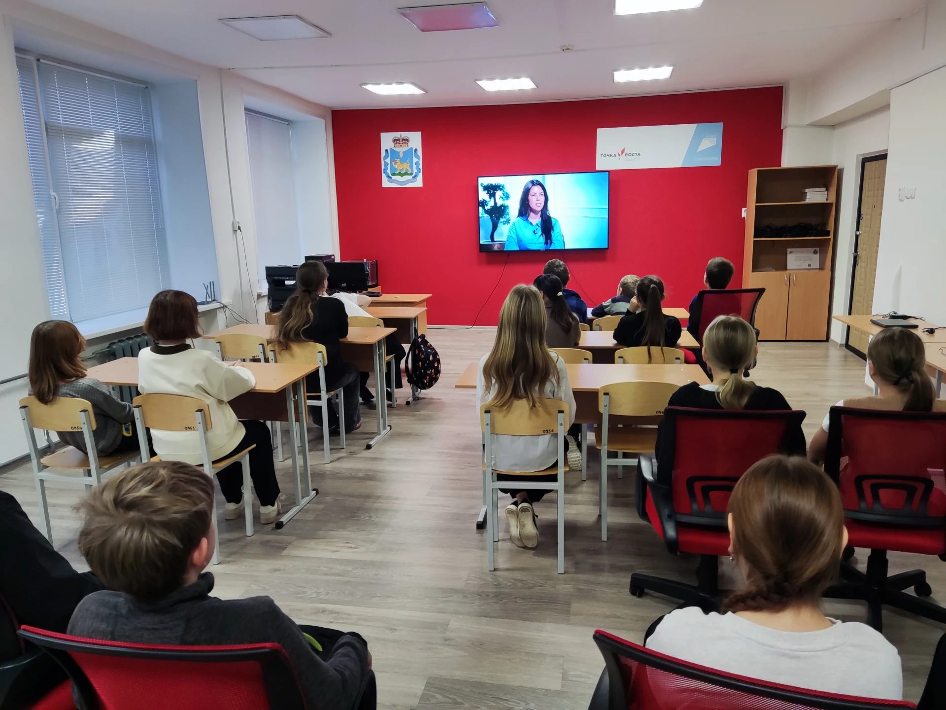 12 октября состоялось очередное занятие из цикла «Разговоры о важном». На этот раз обе ...