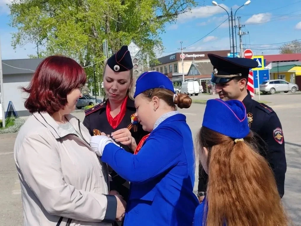 «Символ Победы — память в каждом жесте! 🇷🇺»