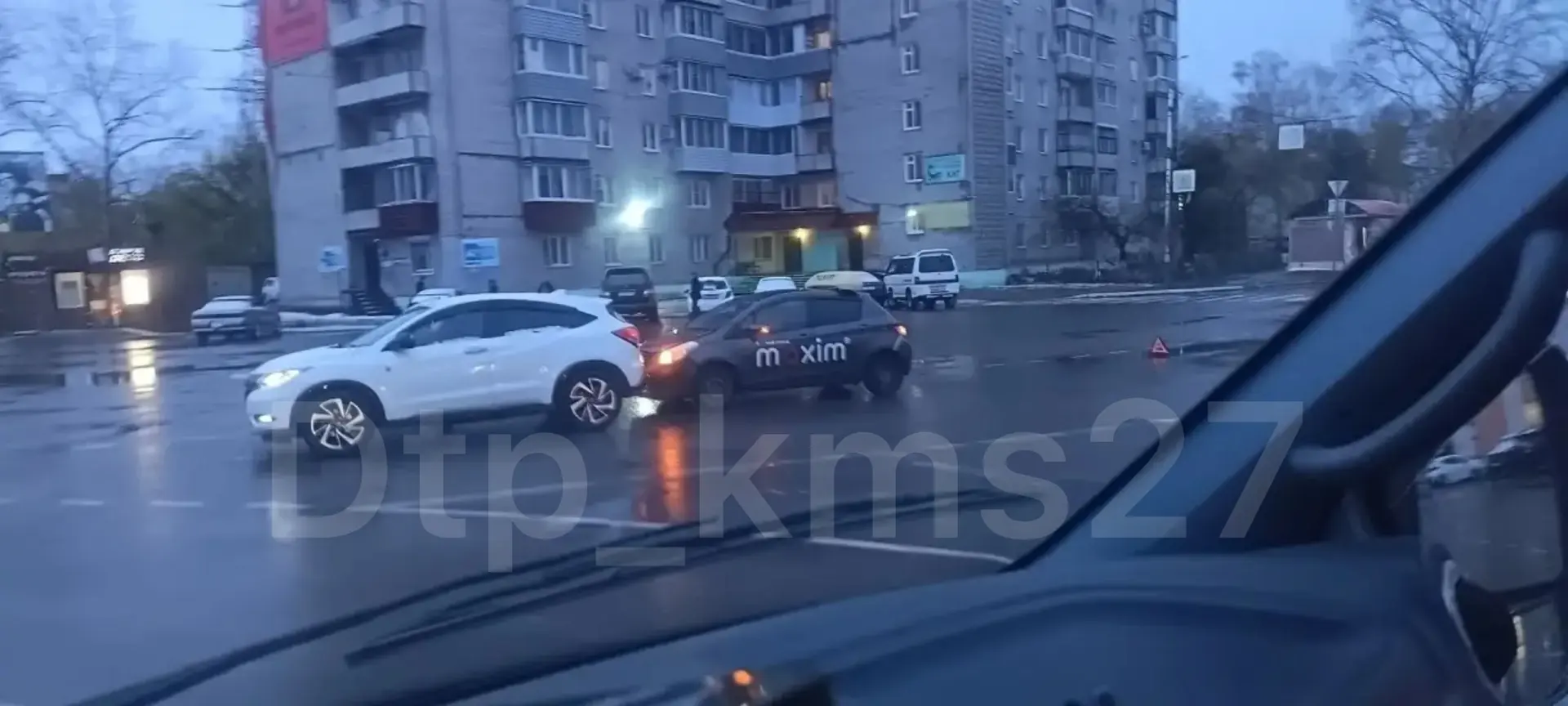 Дтп на площади Кирова