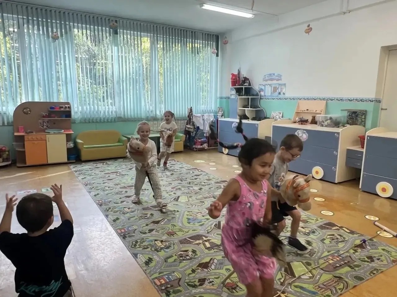 🏇 Весело и активно: игры народов мира в группе «Капитошка»!