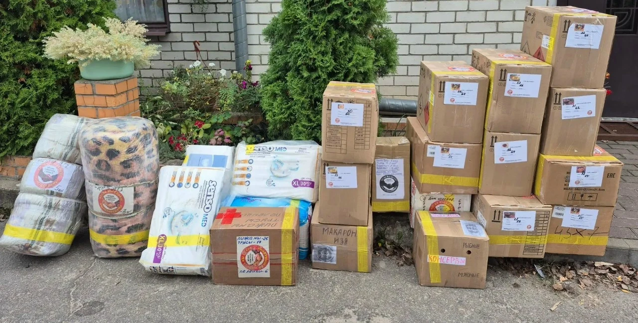 Волонтёры из посёлка Маршала Жукова получили гуманитарный груз от единомышленников из Ч...