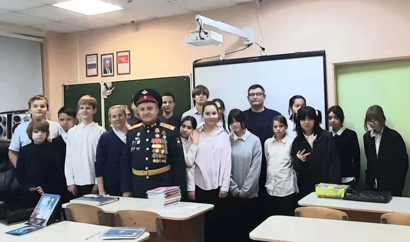 Школьникам Черной речки рассказали о КаУРе