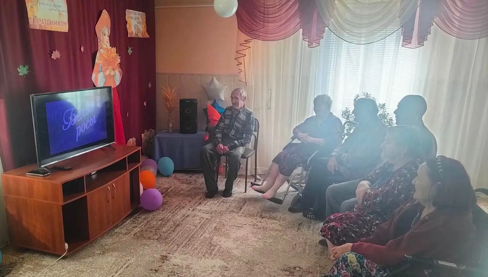 Просмотр фильма «Белые росы».