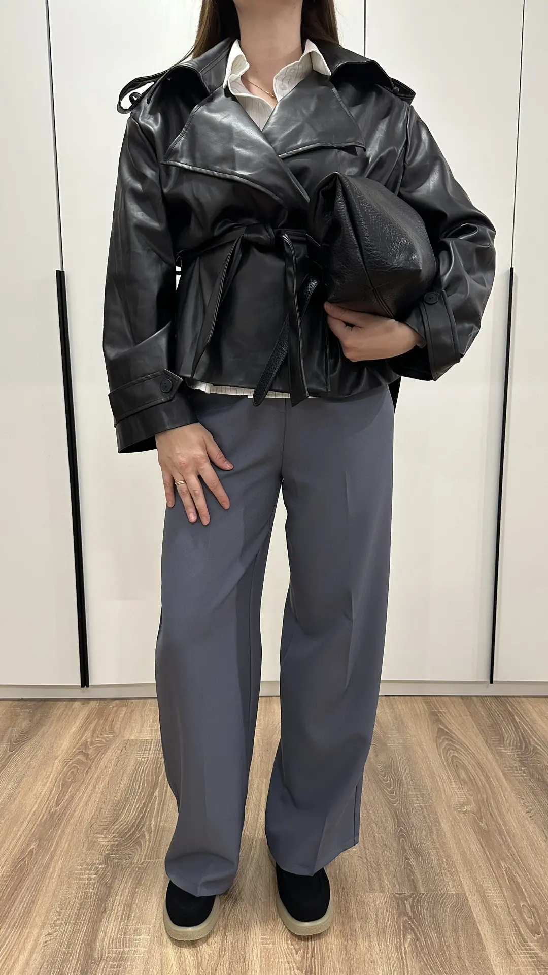 Формула расслабленного интеллектуального шика 🏙️👔