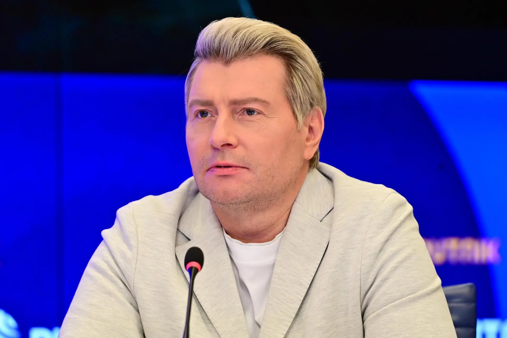 Николай Басков, наша платиновая блондинка, наконец-то пролил свет на давнюю тайну разво...