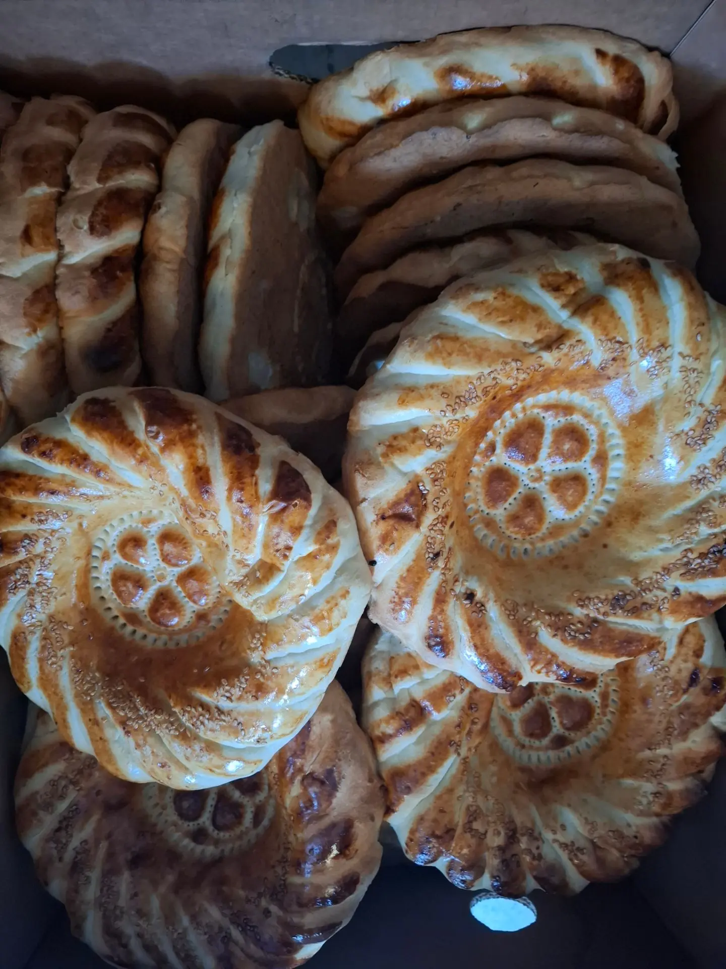 Свежие лепешки и Самарские яблочки снова в наличии 😍