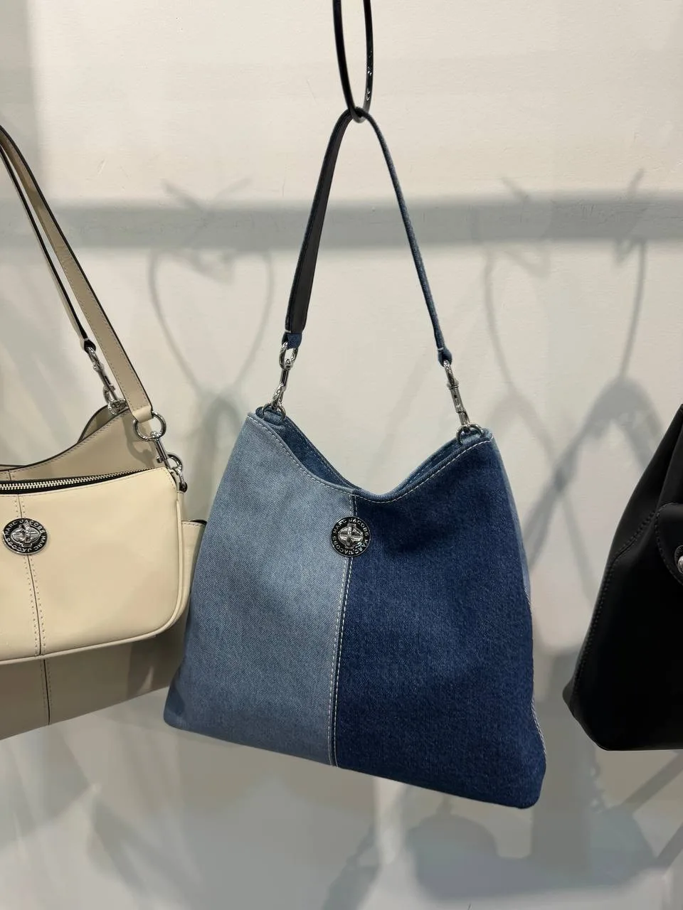 MARC JACOBS🏷️