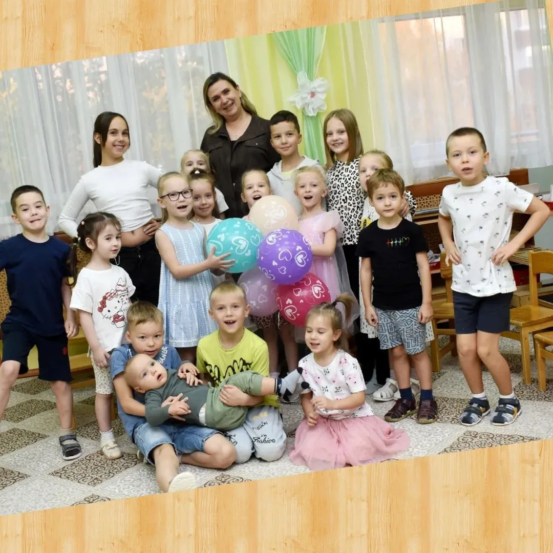 Как,здорово 👏✊👍. Профессиональные педагоги и их взрослые воспитанники, а у двух семей...