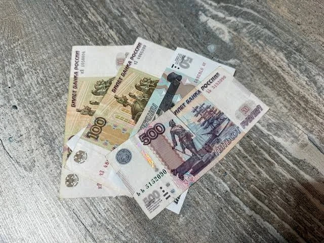 Компенсационная выплата за уход за гражданами, достигшими 80 лет, и инвалидами I группы...