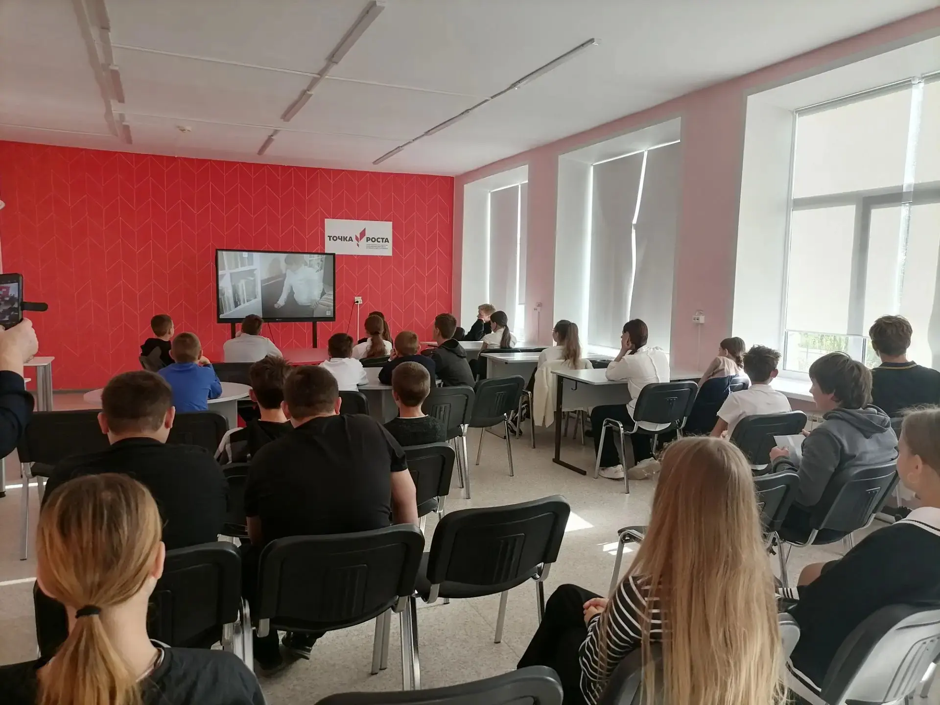 В новом учебном году в ГБОУ СОШ с. Усолье продолжается реализация Всероссийского проект...