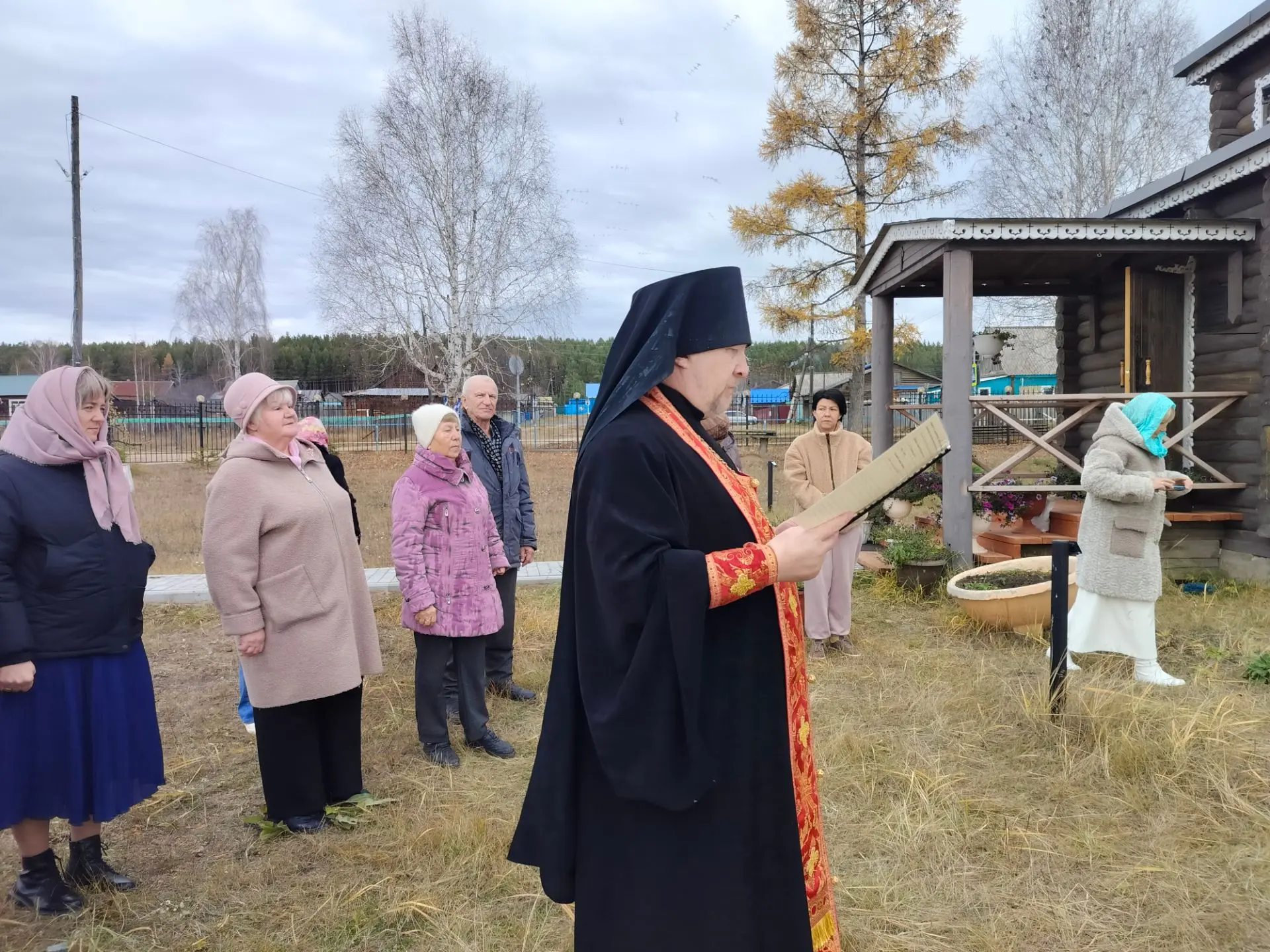 Затем был совершен «Чин благословения кампана, сиесть колокола или звона» — или, как в ...