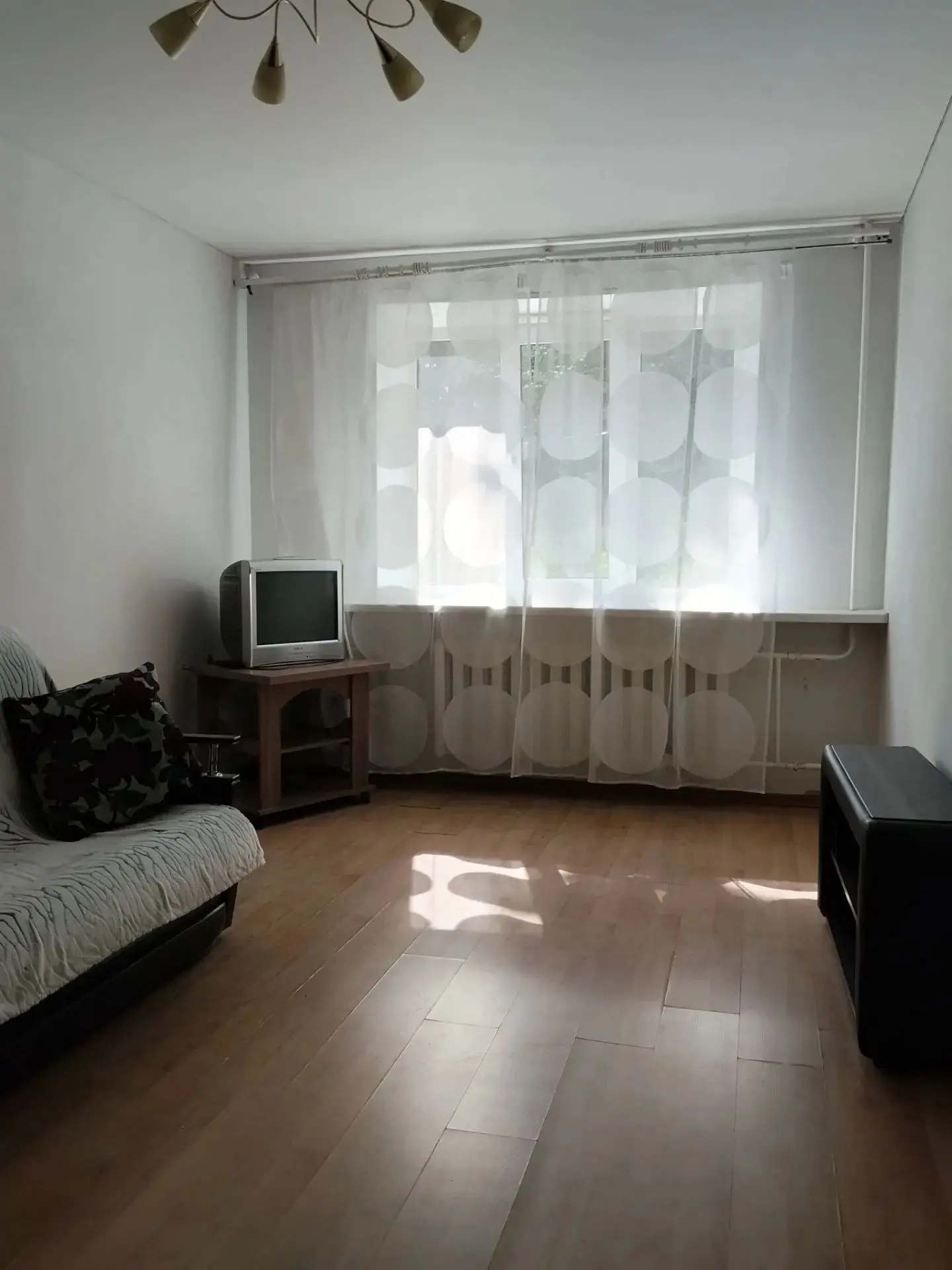 Продается уютная 1 комн.квартира по ул.Свободы 23/1  площ.39 КВ.м по цене 4150000.руб.т...
