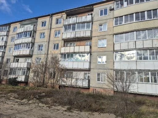 Жильцам домов возле строящегося путепровода поменяли окна на шумоизоляционные