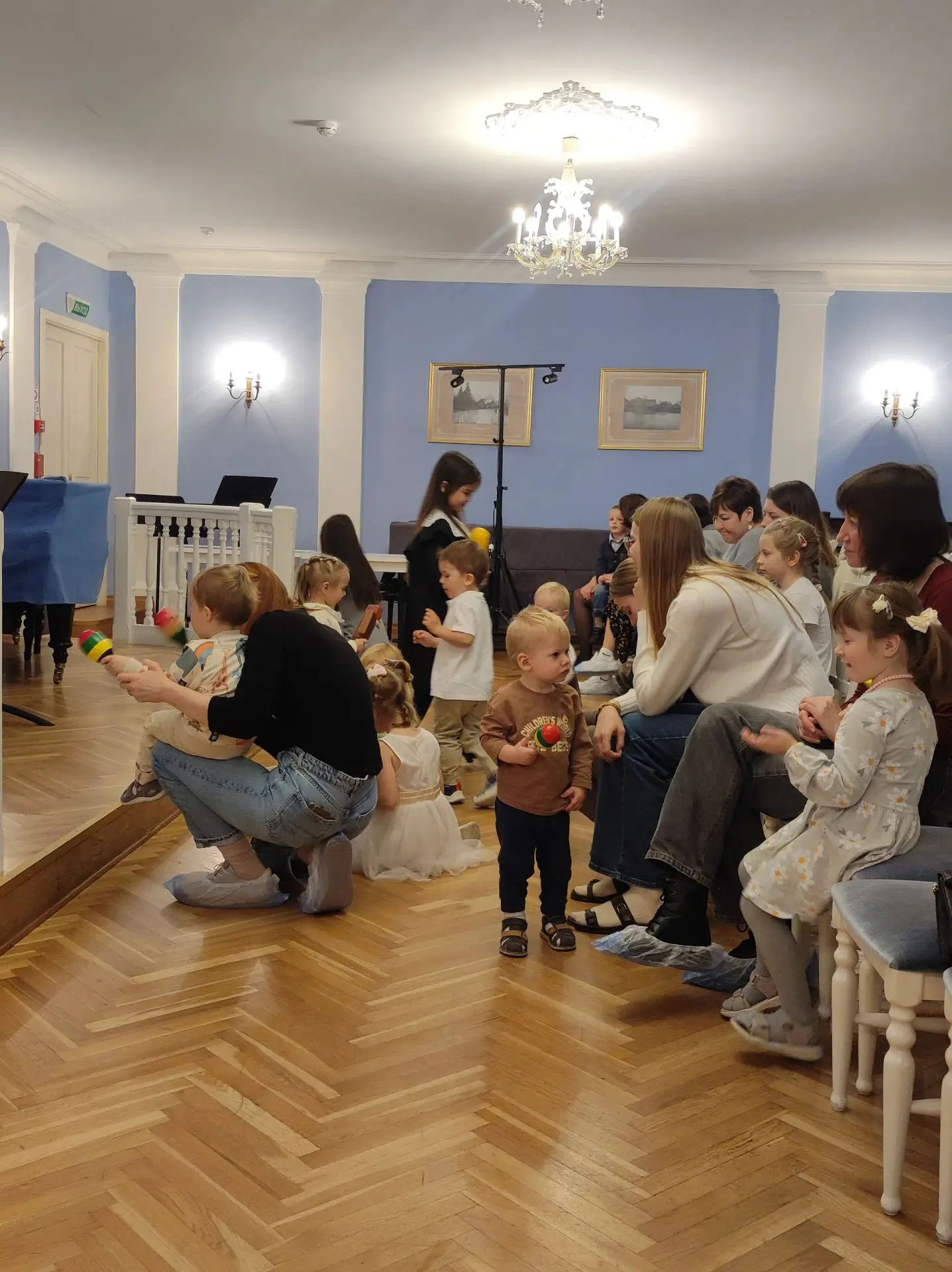 Играем, танцуем и улыбаемся на концертах "Музыка в ползунках"!