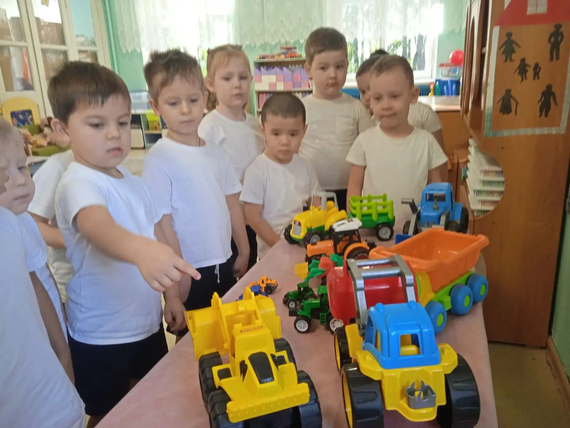Дошкольное отделение «Дельфинчик». Здание 12