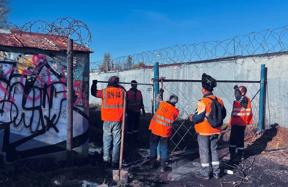Больше в Питер из Мурино не пройти через гаражи, проход закрыли 😡
