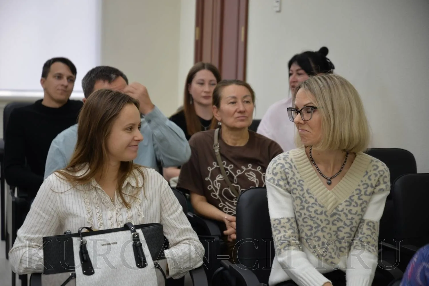 В Кургане прошло торжественное награждение победителей городского конкурса на лучшее оф...