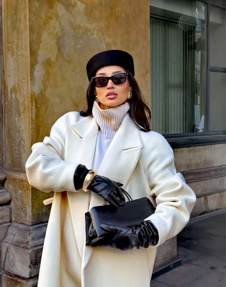 Эксклюзив 💎 Пальтовая Loro Piana. Даблфейс, слои разделимы, в оттенке айвори.
