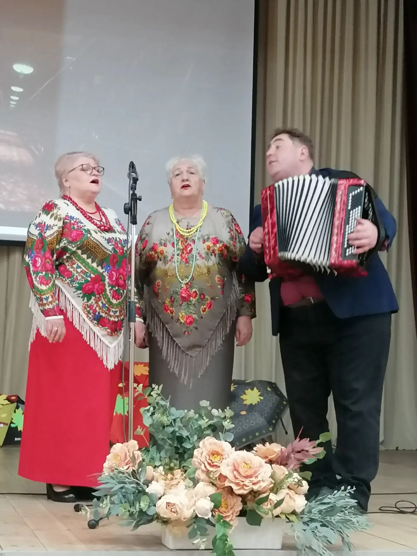 В Тукаевском районе продолжаются тёплые встречи, посвящённые Декаде пожилых людей.