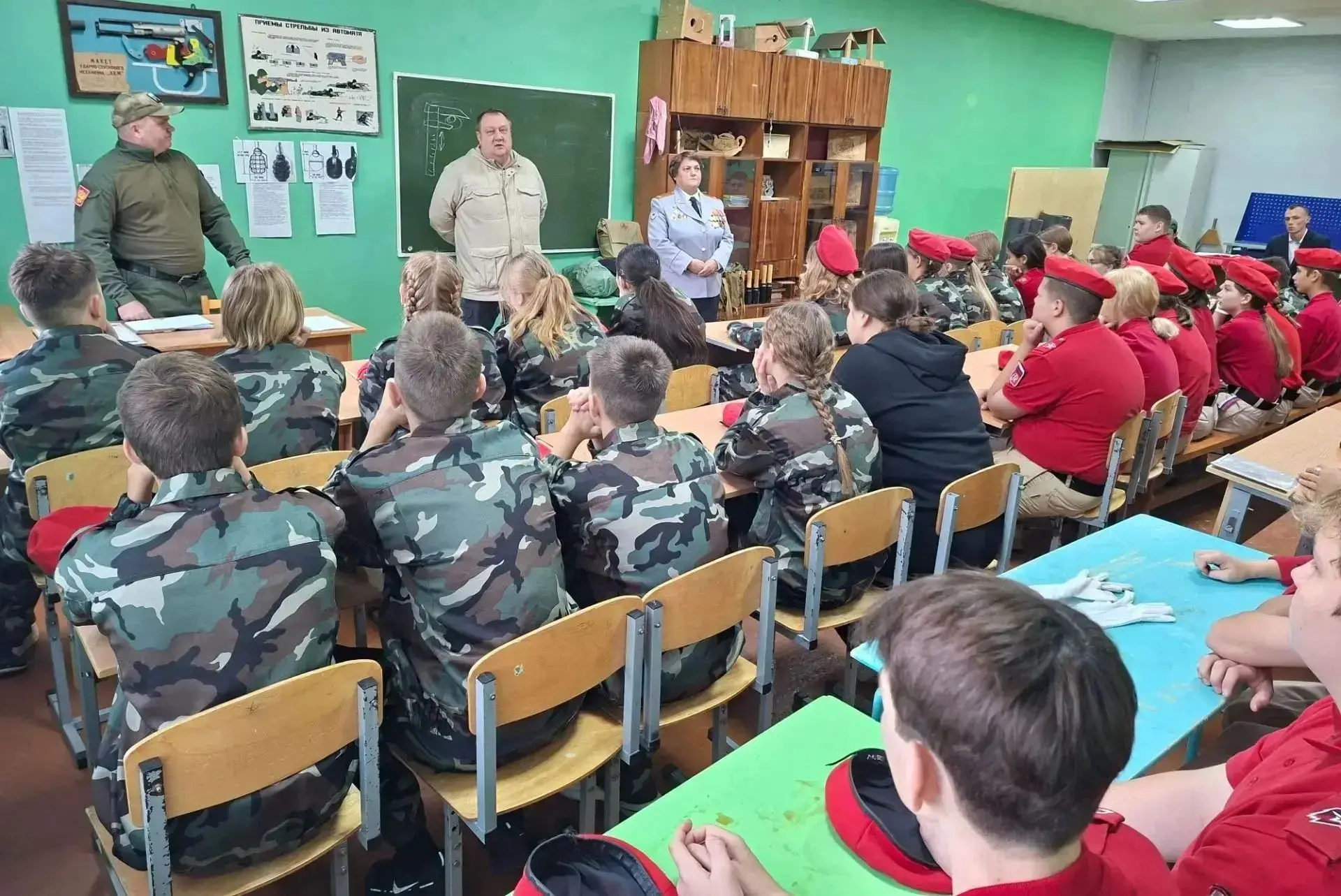 🔹 Сегодня, 14 октября, в МОУ-Лицей города Маркса начались учебные сборы по начальной в...