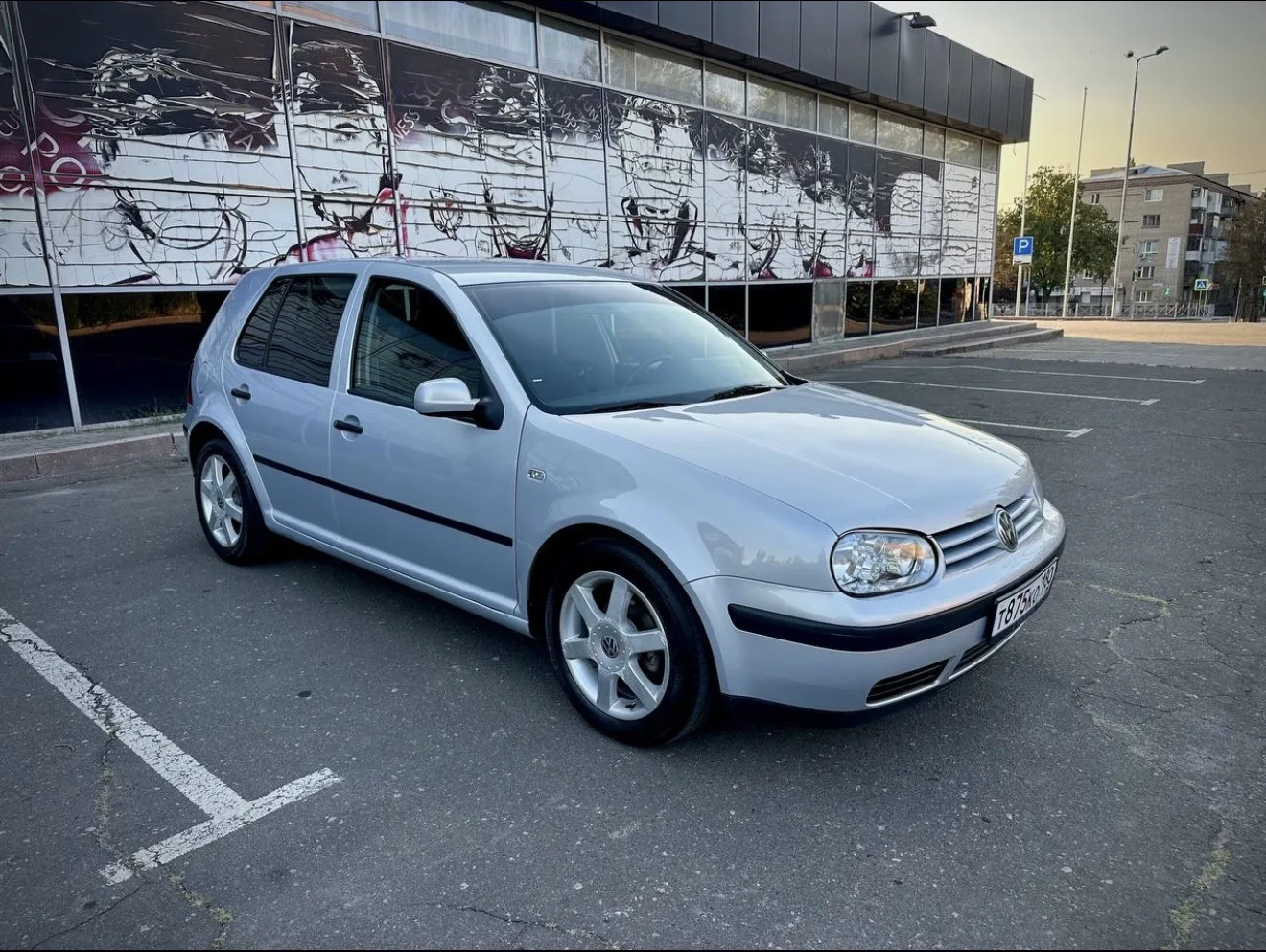 Продам Volkswagen Golf 4