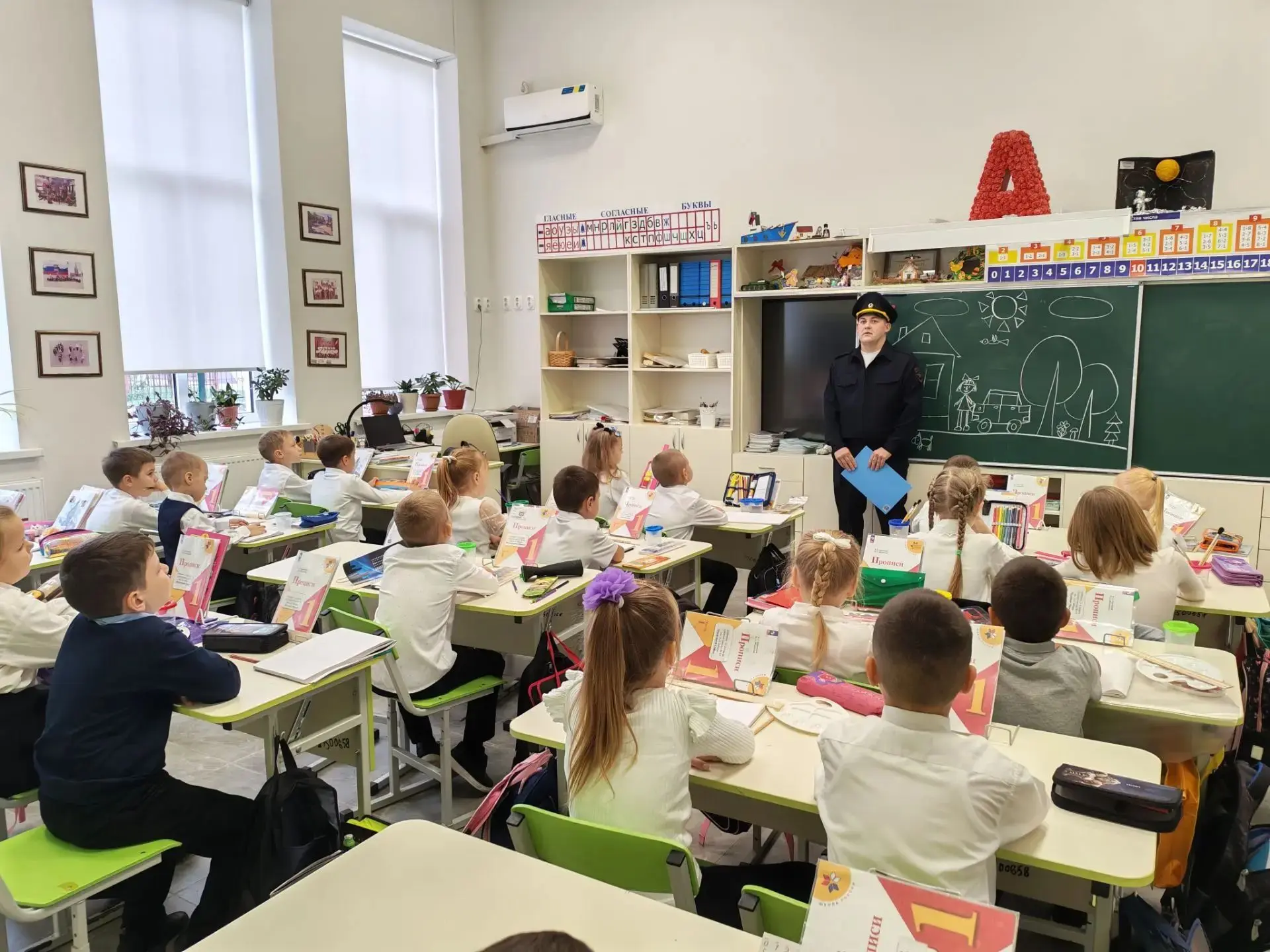 Приоритетным направлением работы школы является профилактика детского травматизма и соб...