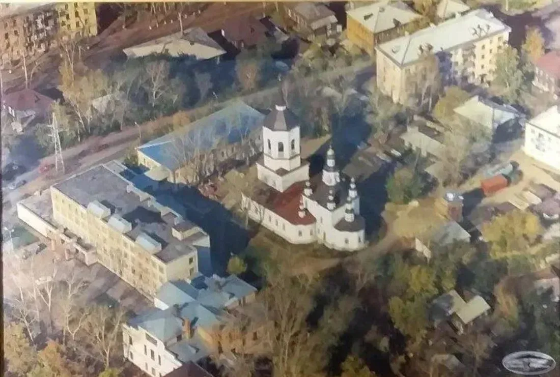 Богородице-Алексиевский мужской монастырь. 2000 год