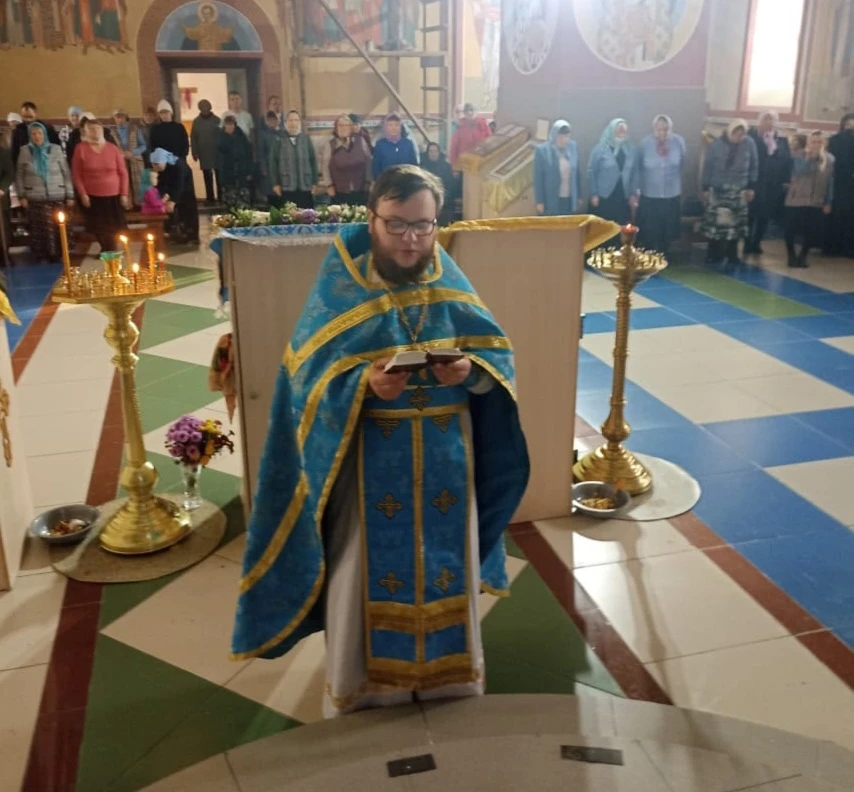 ☦Покров Пресвятой Богородицы — непереходящий православный праздник, отмечаемый 14 октяб...